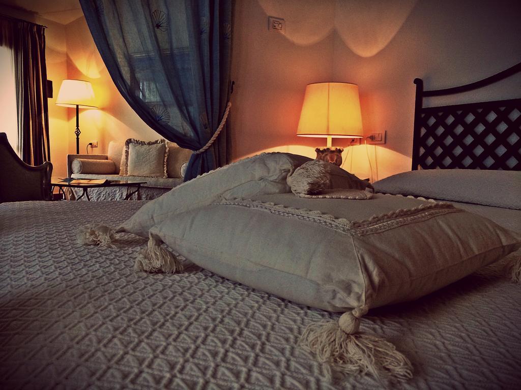 Hotel Monti Di Mola Порто-Черво Екстер'єр фото