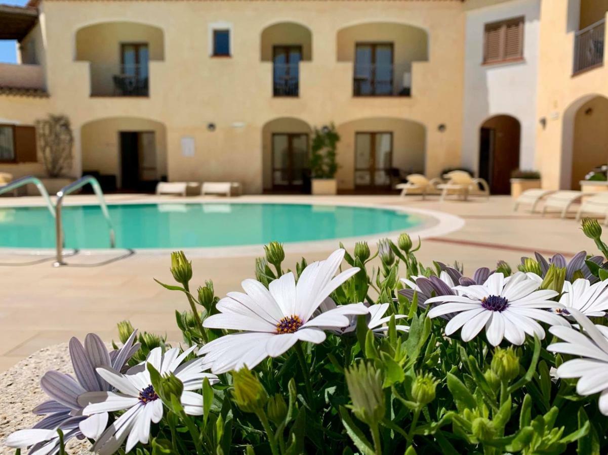 Hotel Monti Di Mola Порто-Черво Екстер'єр фото